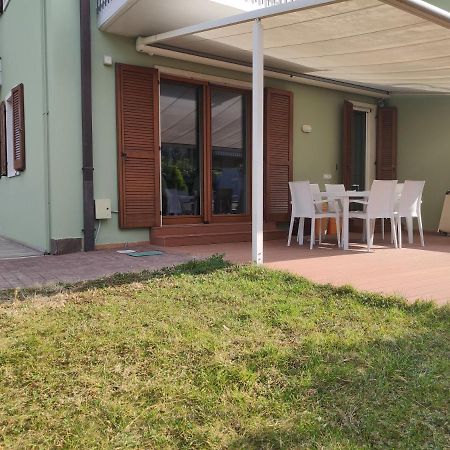 Family Garden Apartment Riva del Garda Eksteriør billede