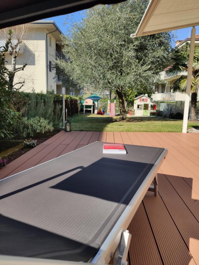 Family Garden Apartment Riva del Garda Eksteriør billede