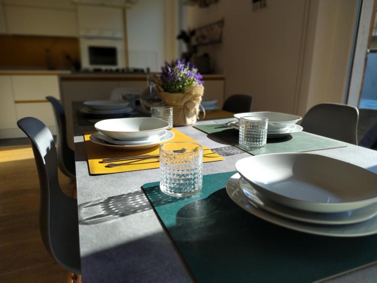 Family Garden Apartment Riva del Garda Eksteriør billede